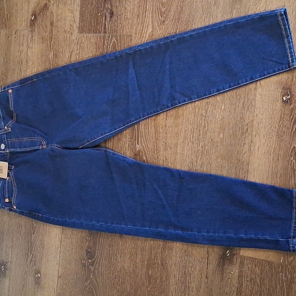 NWT Levis Wedgie Fit Size 29 Dark Wash - Picture 3 of 9